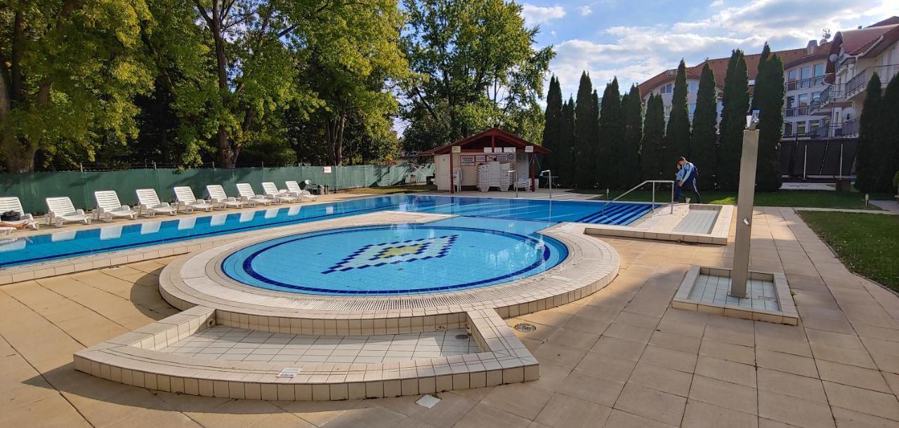Panoráma Lux Wellness apartman Hajdúszoboszló Kültér fotó